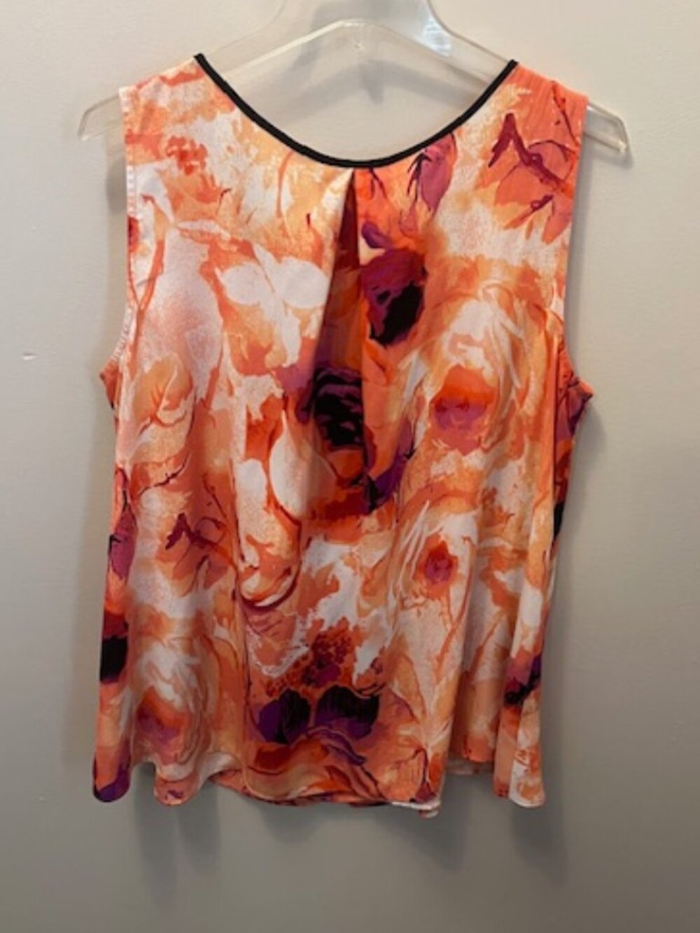 Women's Worthington Sleeveless Blouse, Multi Color, Size XL, Flowy, Ex Cond! - Picture 3 of 4